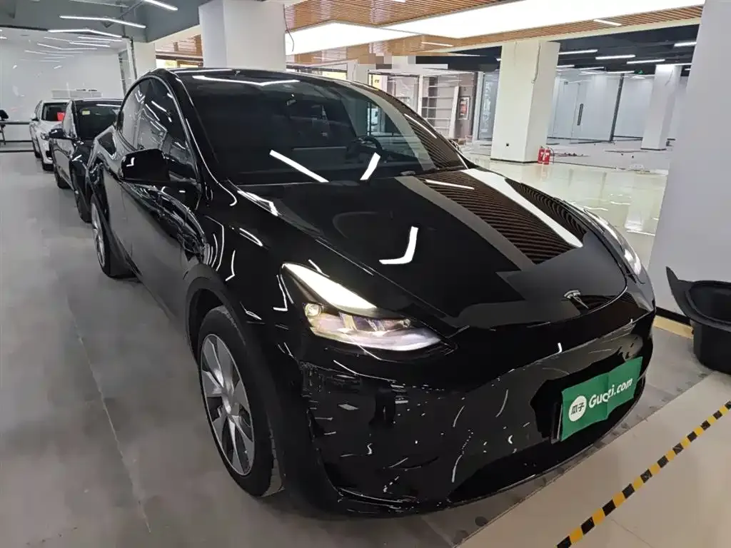 Tesla Model Y 2023 из CN, фото 4
