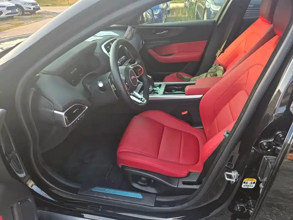 Jaguar XEL 2023 из CN, фото 9