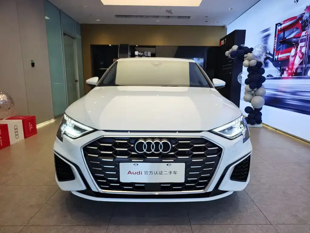 Audi A3 2024 из CN, фото 2