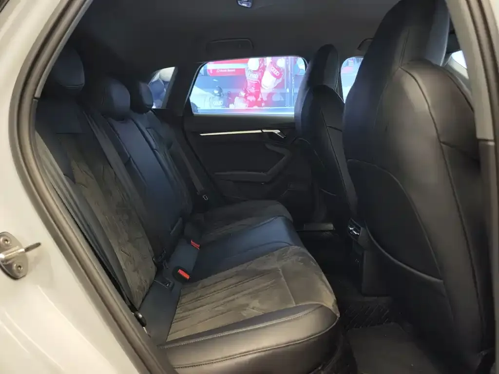 Audi A3 2024 из CN, фото 7