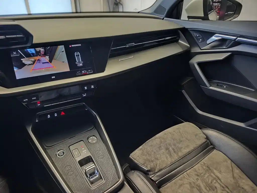 Audi A3 2024 из CN, фото 8