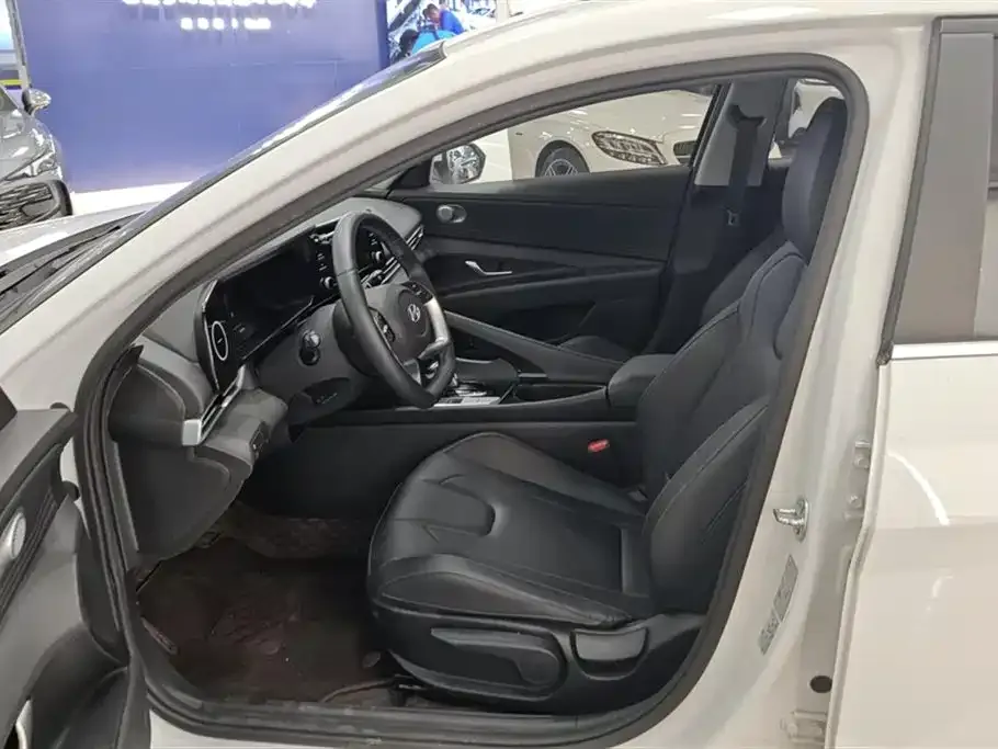 Hyundai Elantra 2024 из CN, фото 9