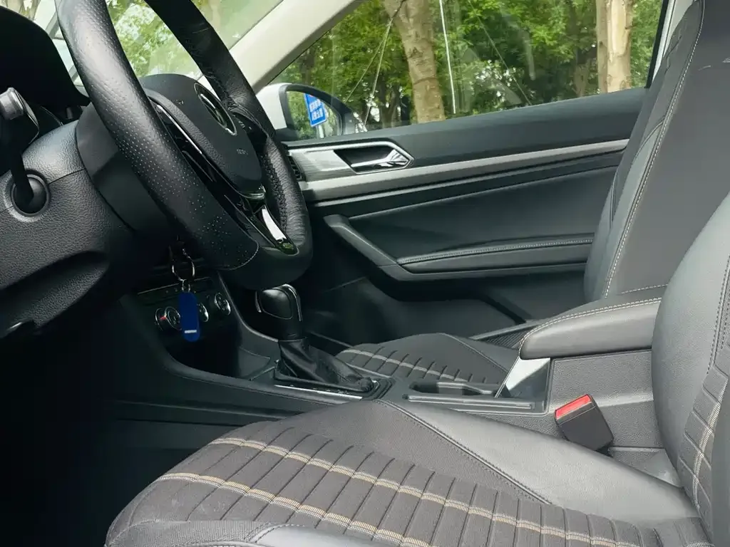 Volkswagen Lavida 2021 из CN, фото 9