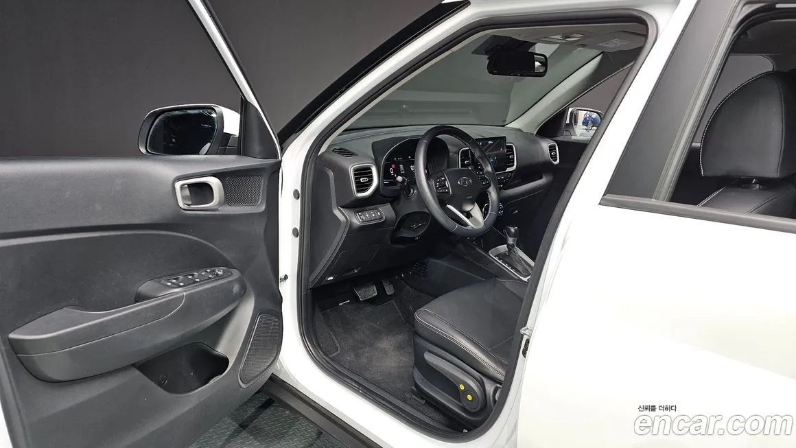 Hyundai Venue 2023 из KR, фото 10