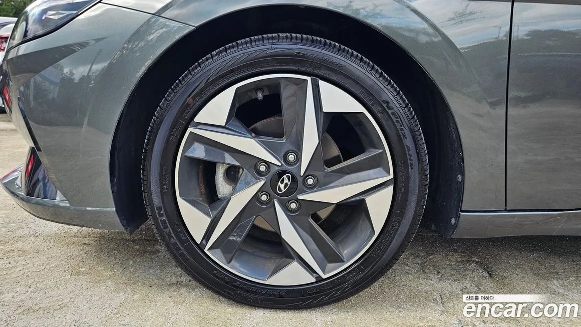 Hyundai AVANTE — фото 5