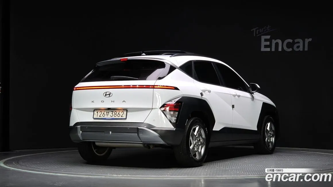 Hyundai Kona 2023 из KR, фото 2