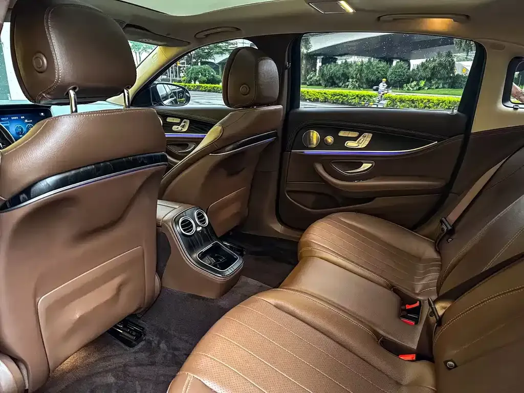 Mercedes-Benz E-Class 2023 из CN, фото 9