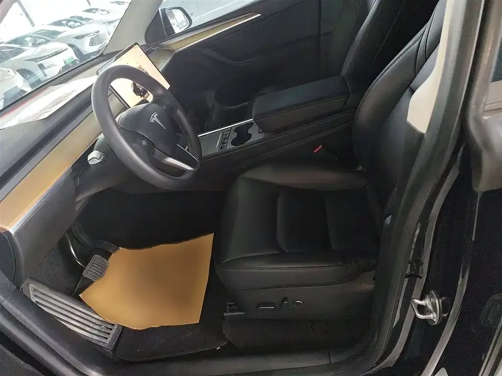 Tesla Model Y 2022 из CN, фото 8