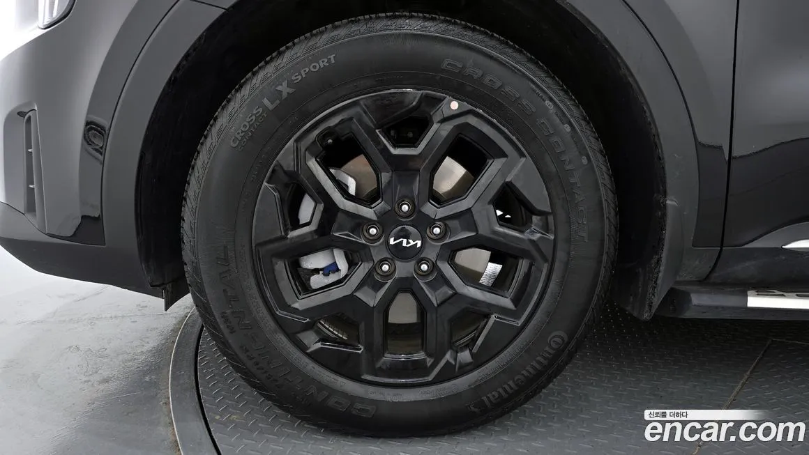 Kia Sorento — фото 5