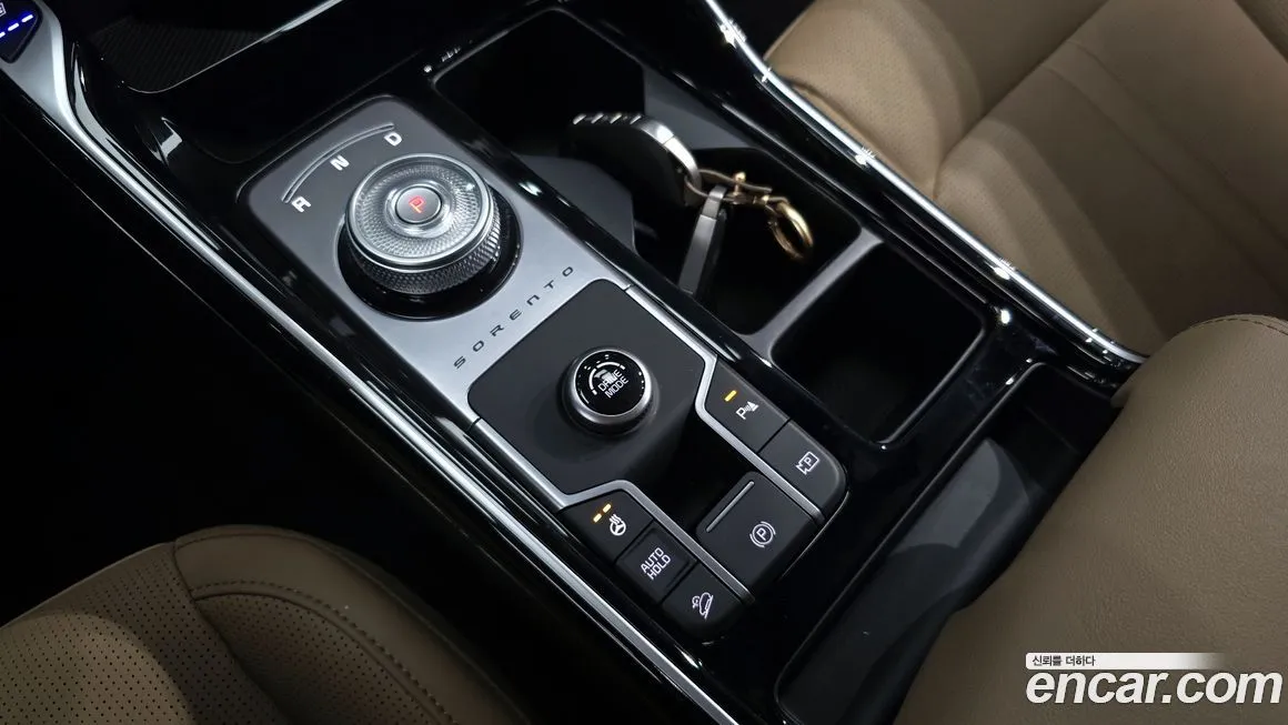 Kia Sorento — фото 9