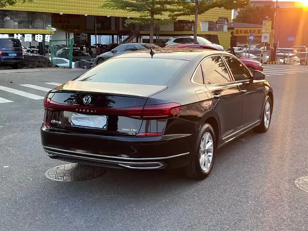 Volkswagen Passat — фото 3