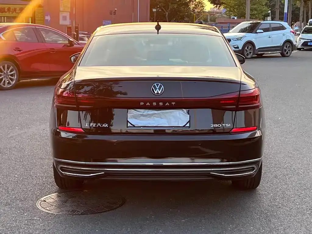 Volkswagen Passat — фото 4
