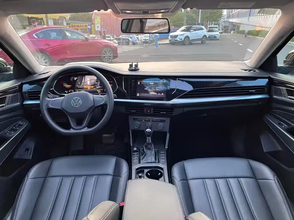 Volkswagen Passat — фото 7