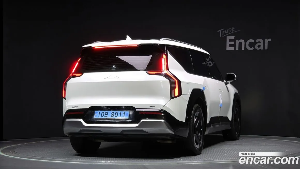 Kia EV9 2024 из KR, фото 2