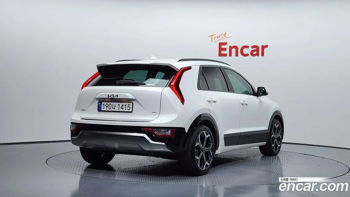 Kia Niro 2023 из KR, фото 2