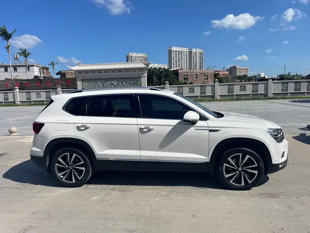 Volkswagen Tharu 2022 из CN, фото 6