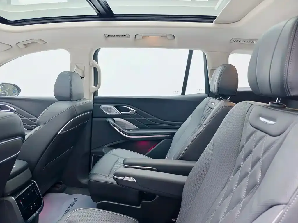 Hongqi HS7 PHEV 2024 из CN, фото 9