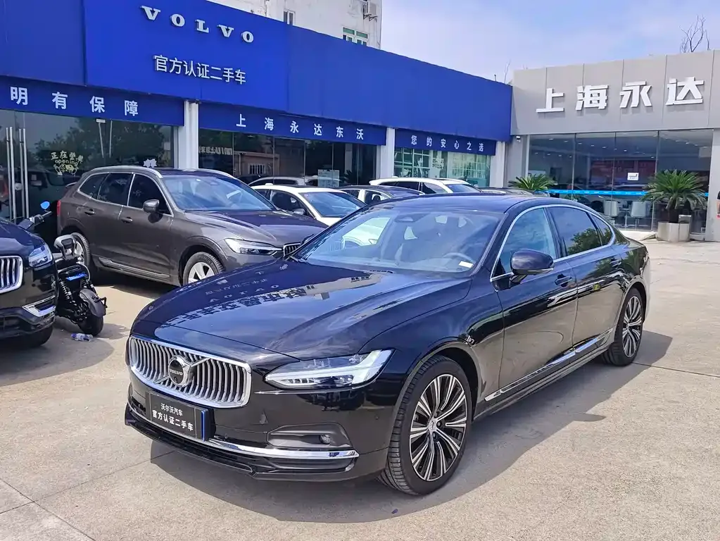 Volvo S90 2024 из CN, фото 1