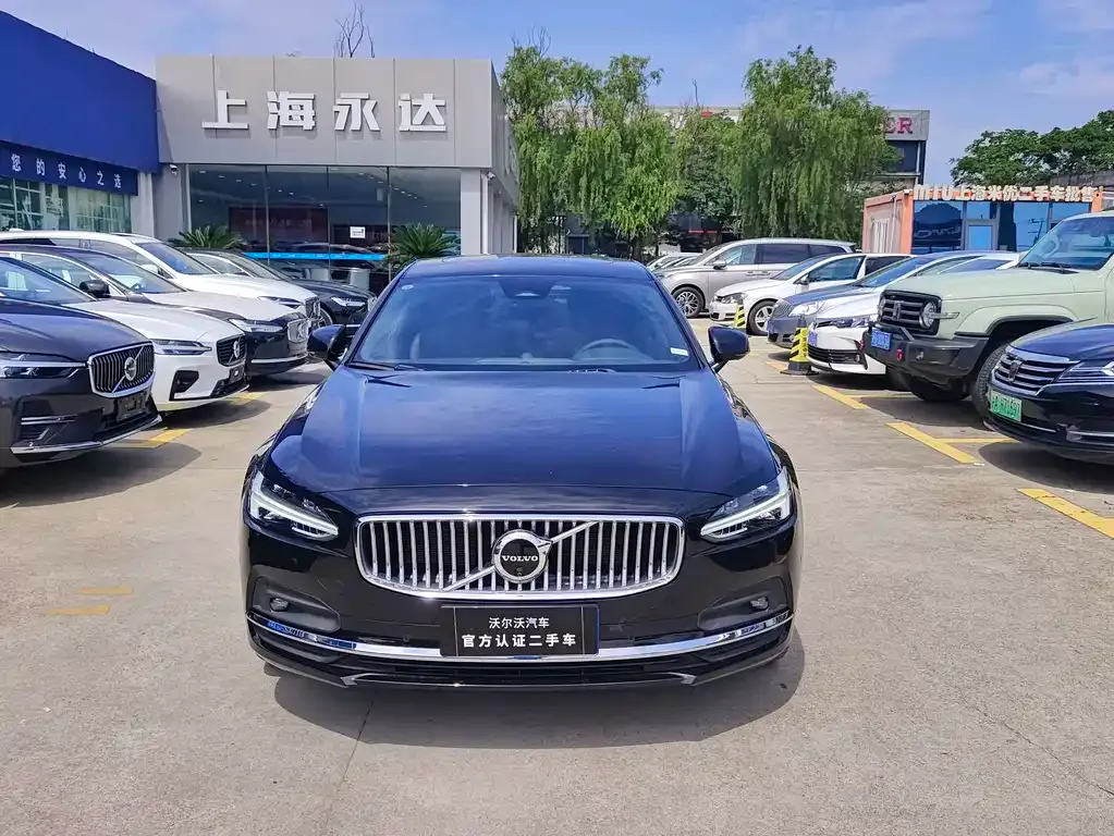 Volvo S90 2024 из CN, фото 2