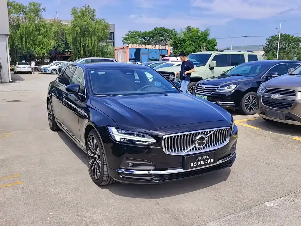 Volvo S90 2024 из CN, фото 3