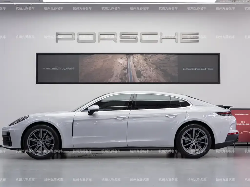 Porsche Panamera 2025 из CN, фото 3