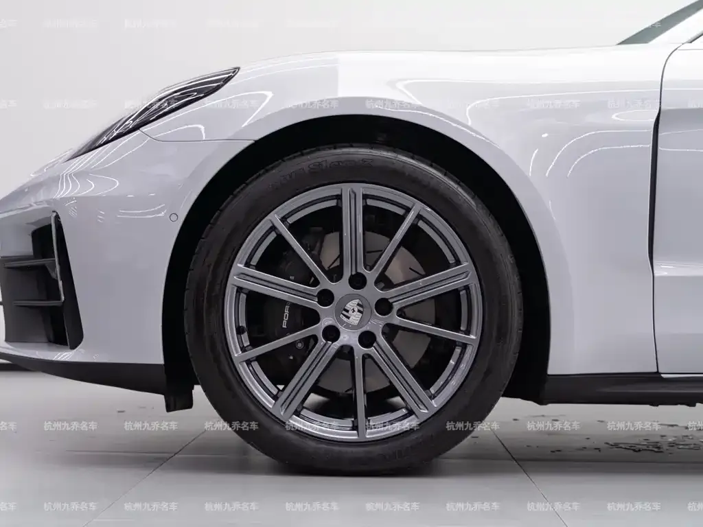 Porsche Panamera 2025 из CN, фото 6