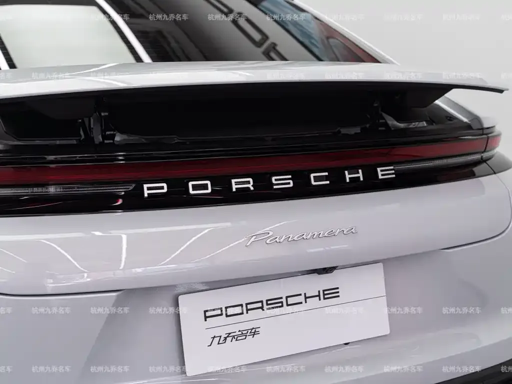 Porsche Panamera 2025 из CN, фото 8