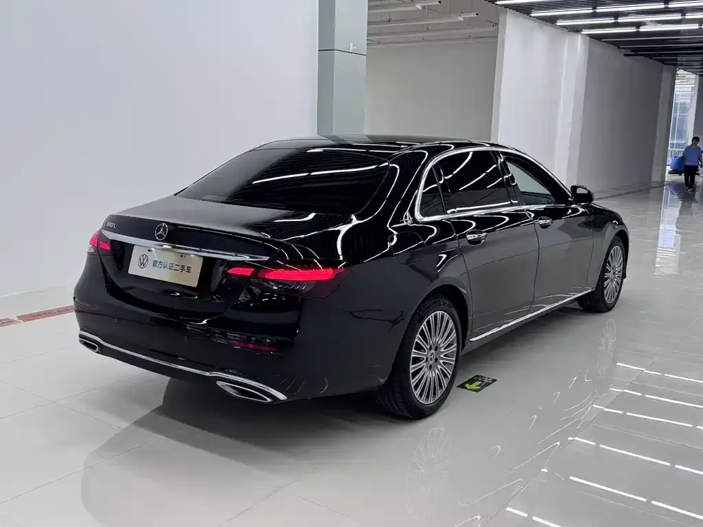 Mercedes-Benz E-Class 2023 из CN, фото 4