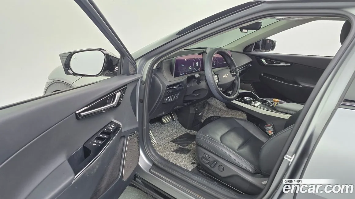 Kia EV6 2023 из KR, фото 10