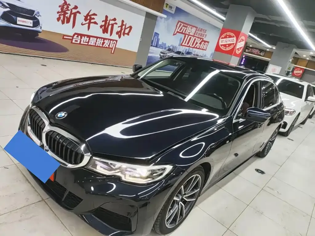 BMW 3 Series 2022 из CN, фото 1