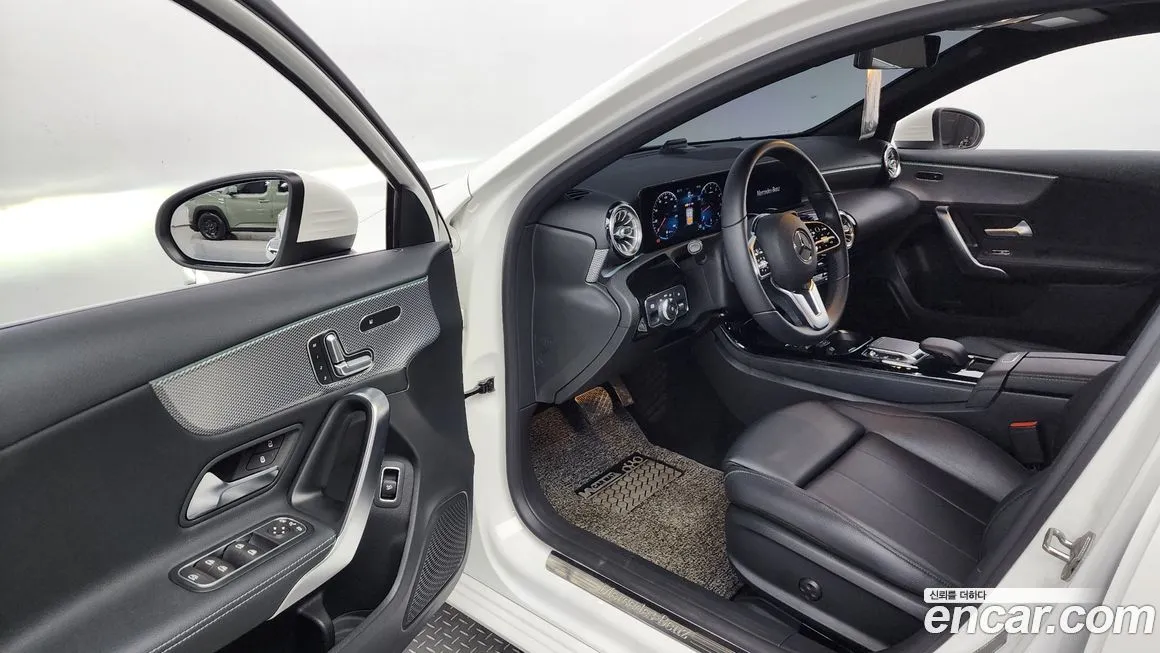 Mercedes-Benz A-Class 2021 из KR, фото 10