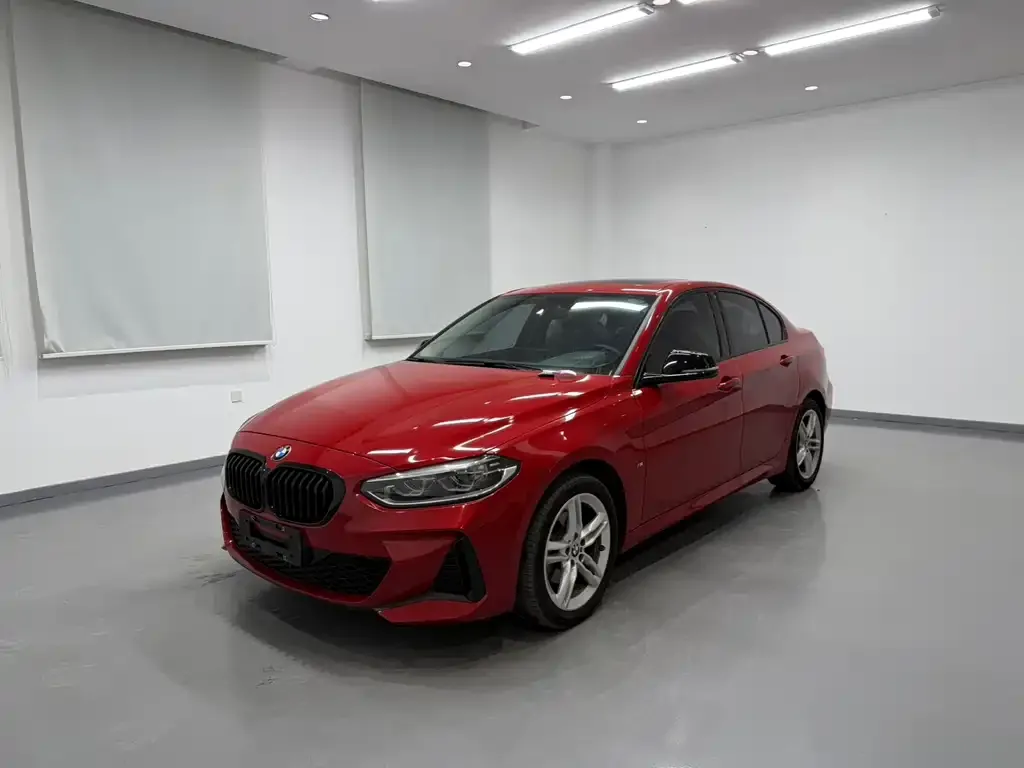 BMW 1 Series 2022 из CN, фото 1