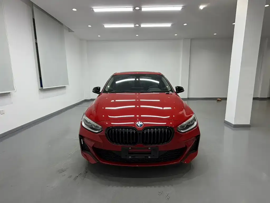 BMW 1 Series 2022 из CN, фото 2