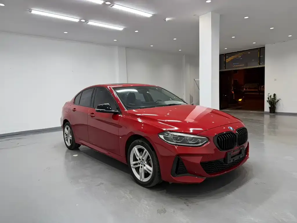 BMW 1 Series 2022 из CN, фото 3