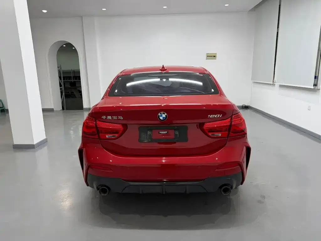 BMW 1 Series 2022 из CN, фото 5