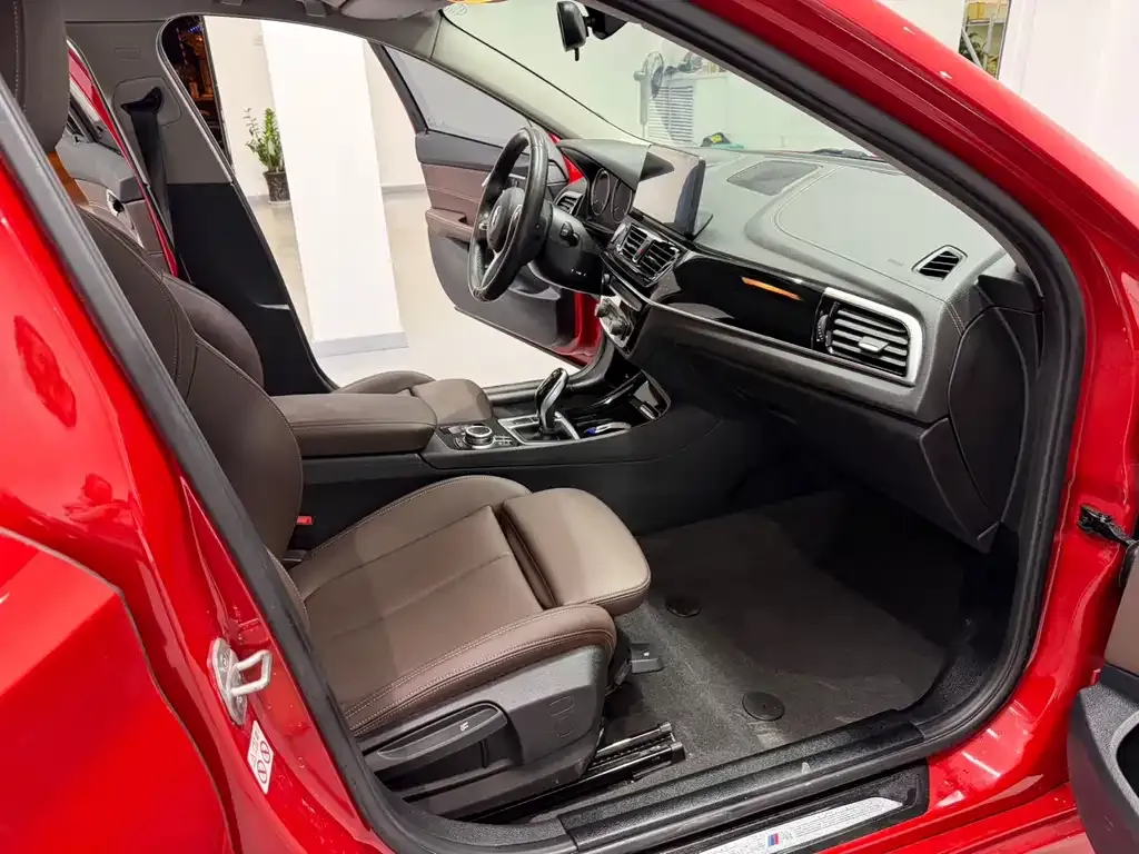 BMW 1 Series 2022 из CN, фото 7