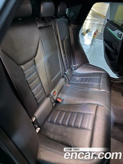 BMW i4 2024 из KR, фото 2
