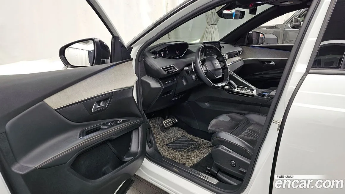 Peugeot 5008 2022 из KR, фото 10