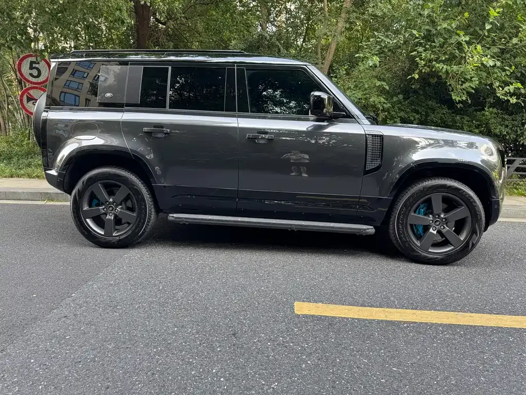 Land Rover Defender — фото 2