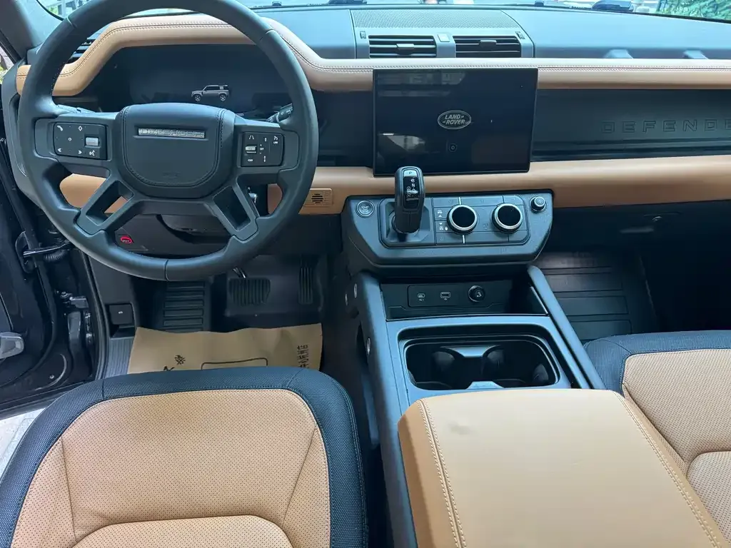 Land Rover Defender — фото 7