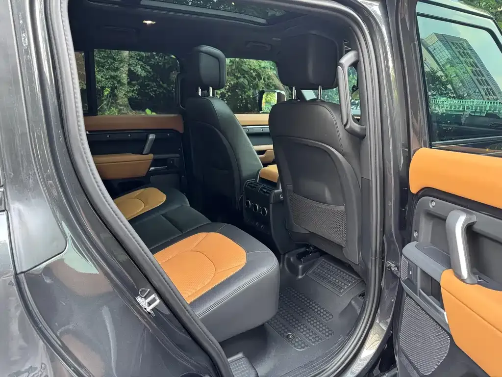 Land Rover Defender — фото 9