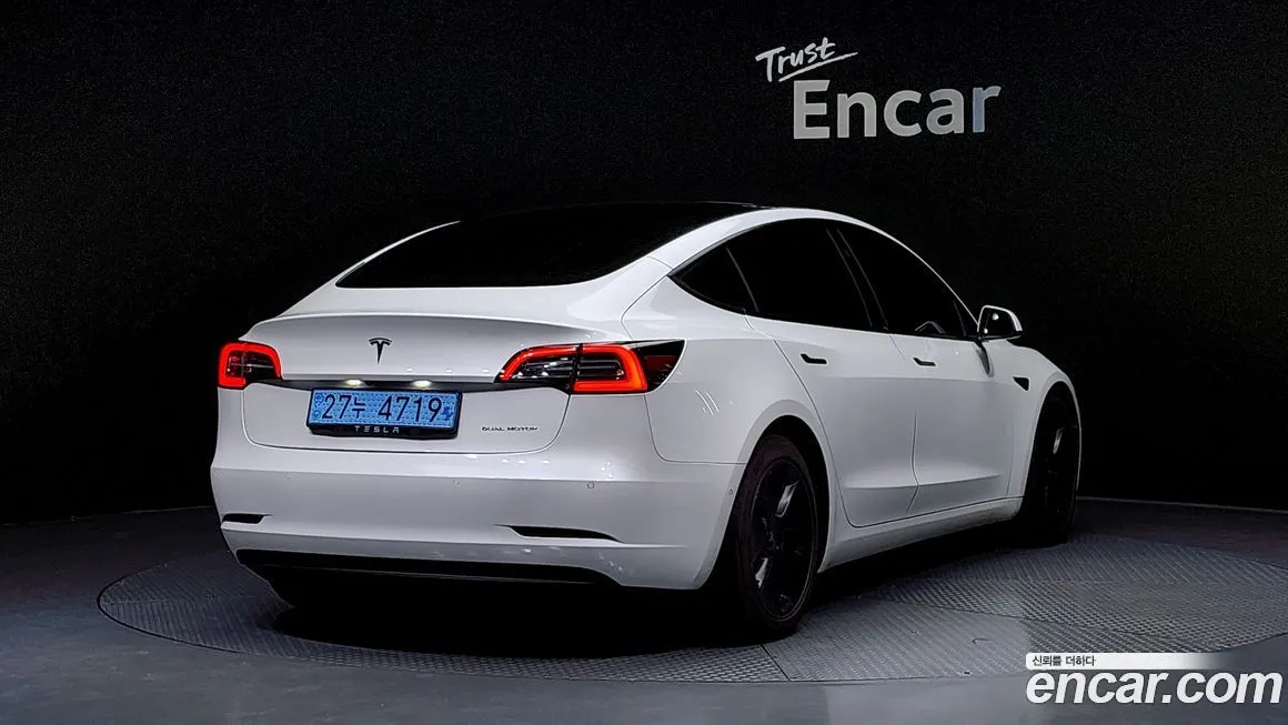Tesla Model 3 2021 из KR, фото 2