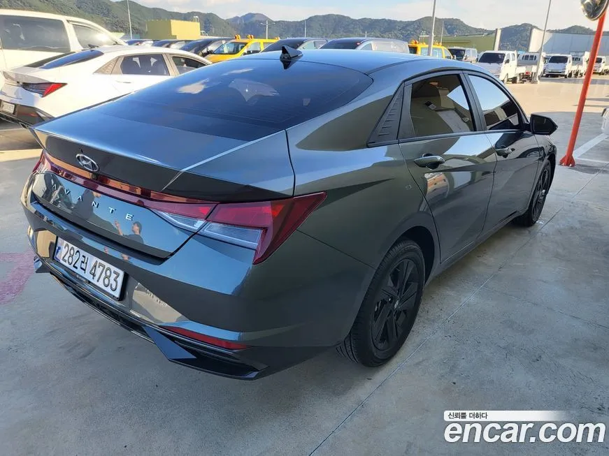 Hyundai AVANTE 2023 из KR, фото 4