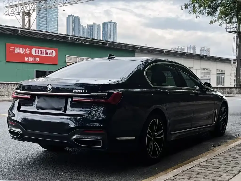 BMW 7 Series 2022 из CN, фото 9