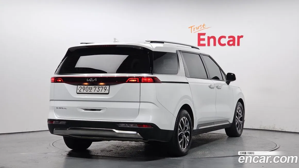 Kia Carnival 2023 из KR, фото 2
