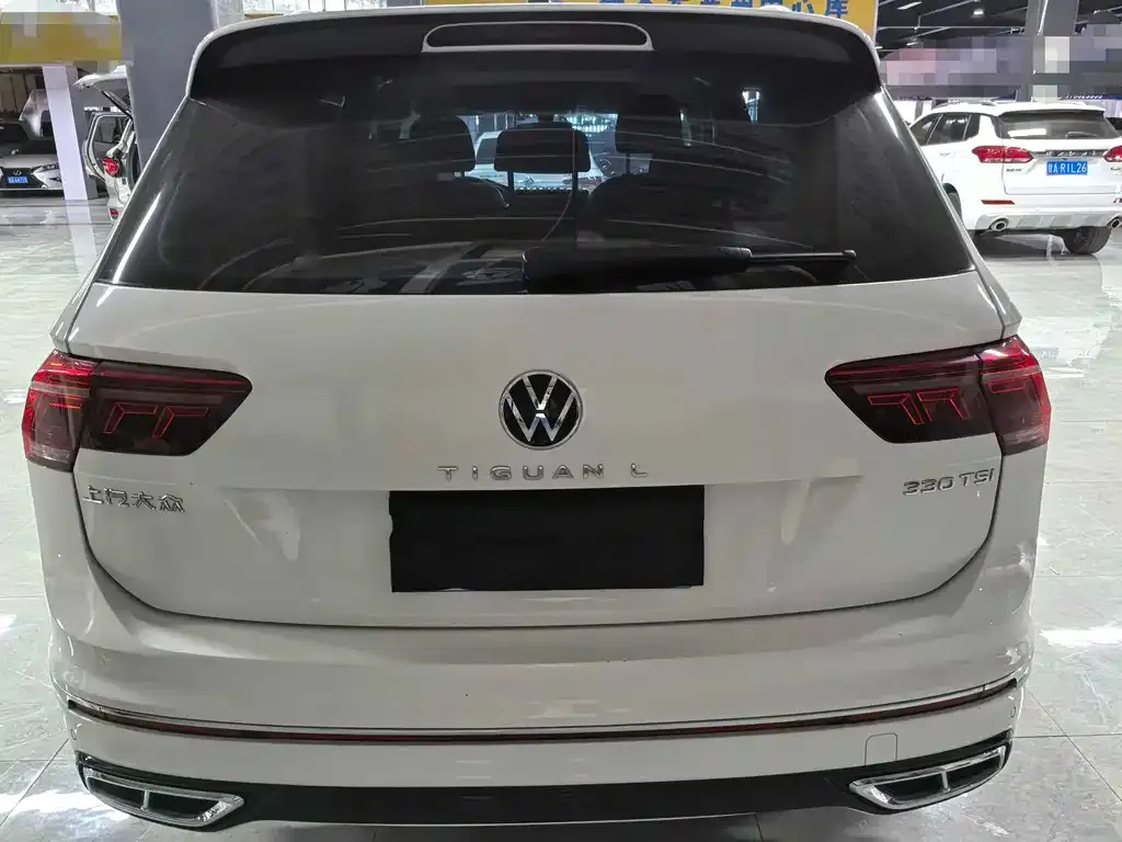 Volkswagen Tiguan L — фото 5