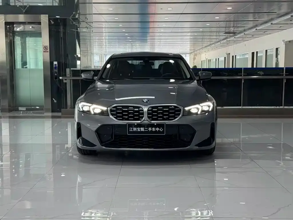 BMW 3 Series 2024 из CN, фото 2