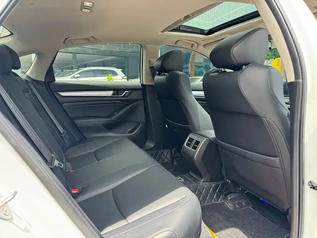 Honda Accord 2021 из CN, фото 8