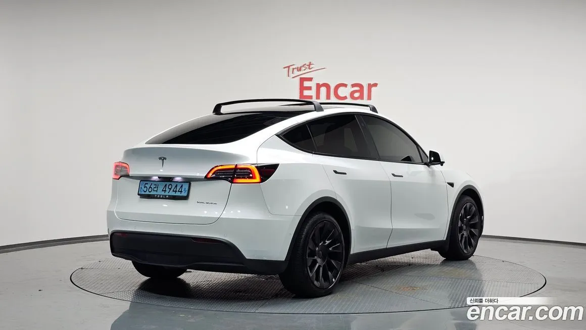 Tesla Model Y 2022 из KR, фото 2