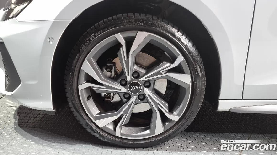 Audi A3 2023 из KR, фото 5